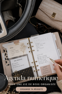 Une femme utilisant un planificateur numérique sur une tablette dans un environnement de travail chic.