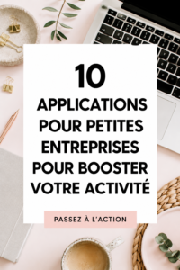 Femme utilisant une application sur une tablette pour gérer sa petite entreprise.