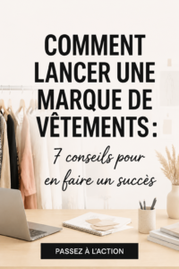Femme créant un projet de marque de vêtements sur un bureau avec des échantillons de tissus.