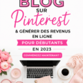Femme utilisant Pinterest pour créer un blog sur son ordinateur