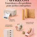 Fournitures d'expédition sur une table de travail