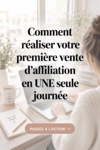 Une femme souriante examinant des stratégies pour la vente d'affiliation
