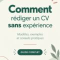 Une femme rédigeant son CV à l'aide d'un ordinateur portable dans un café, illustrant la recherche d'emploi.